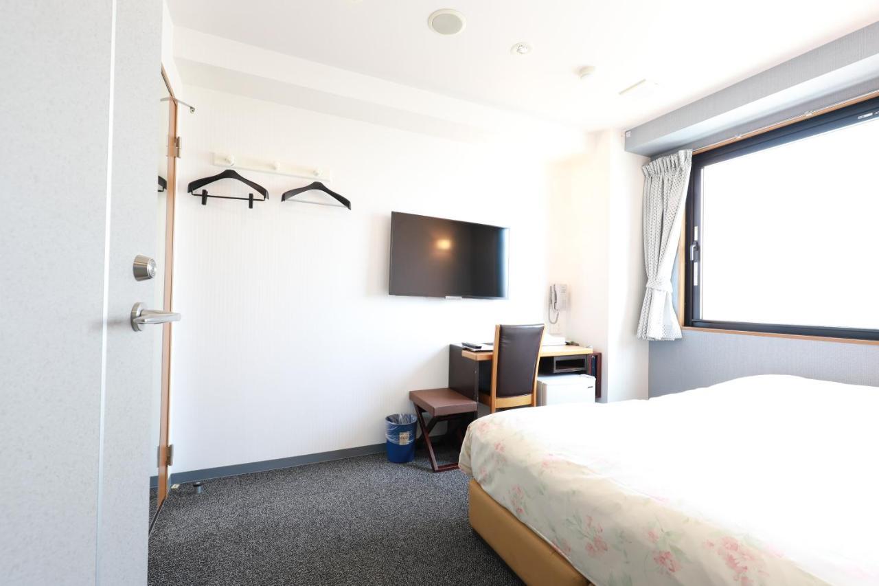 Toyama Town Hotel Exteriör bild